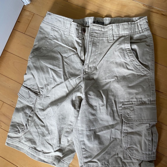 KOHL'S URBAN BOYS SIZE 14 CARGO SHORTS - Picture 2 of 4